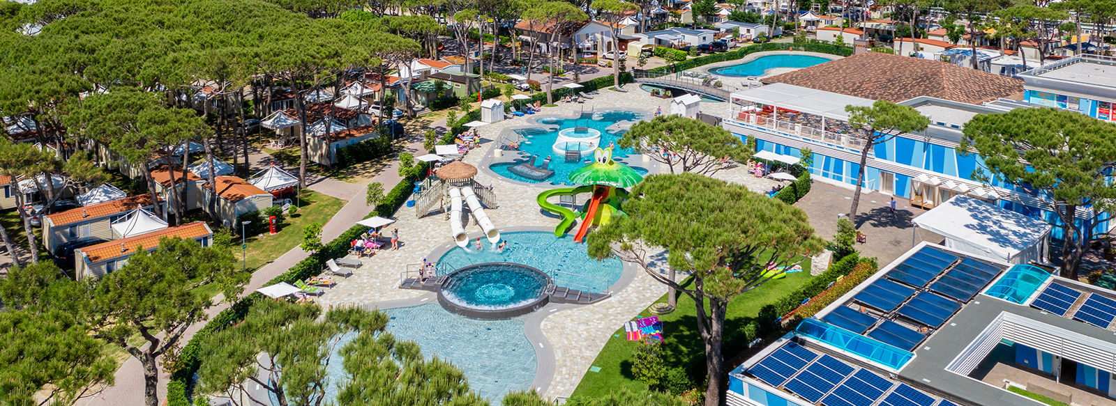 Area wellness di 1.840 mq e parco acquatico di 3.200 mq