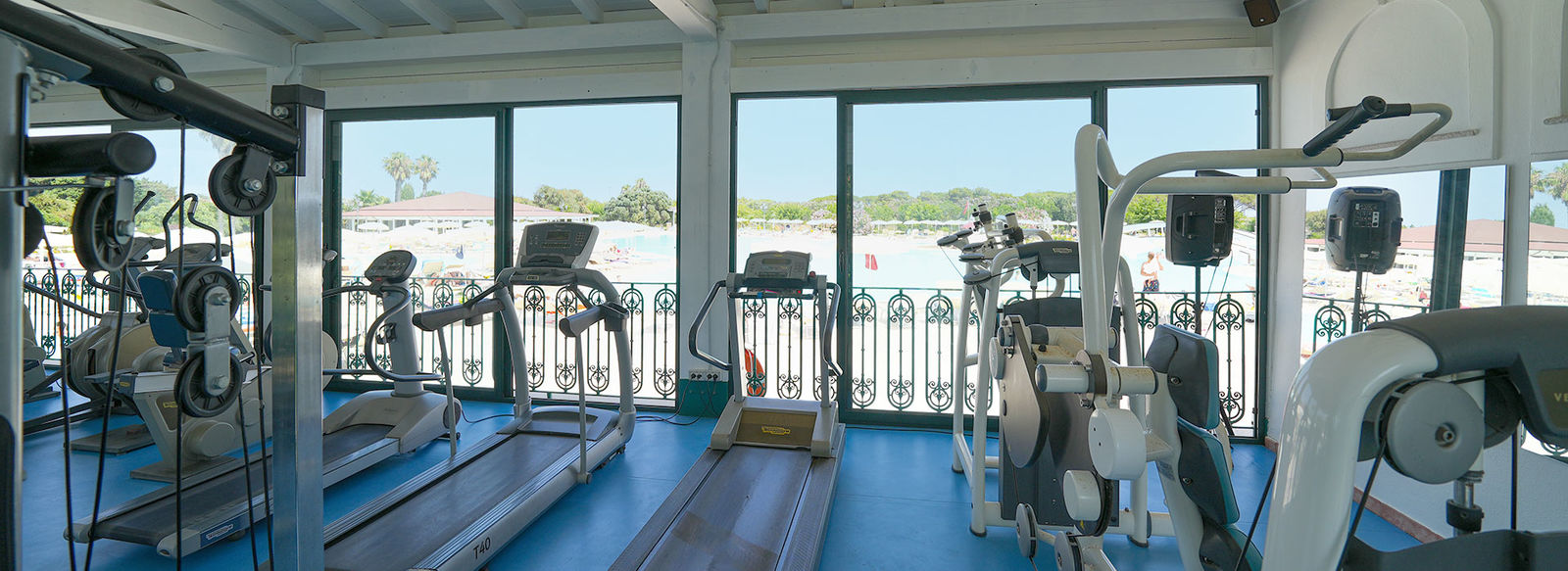 A 250 metri dalla spiaggia