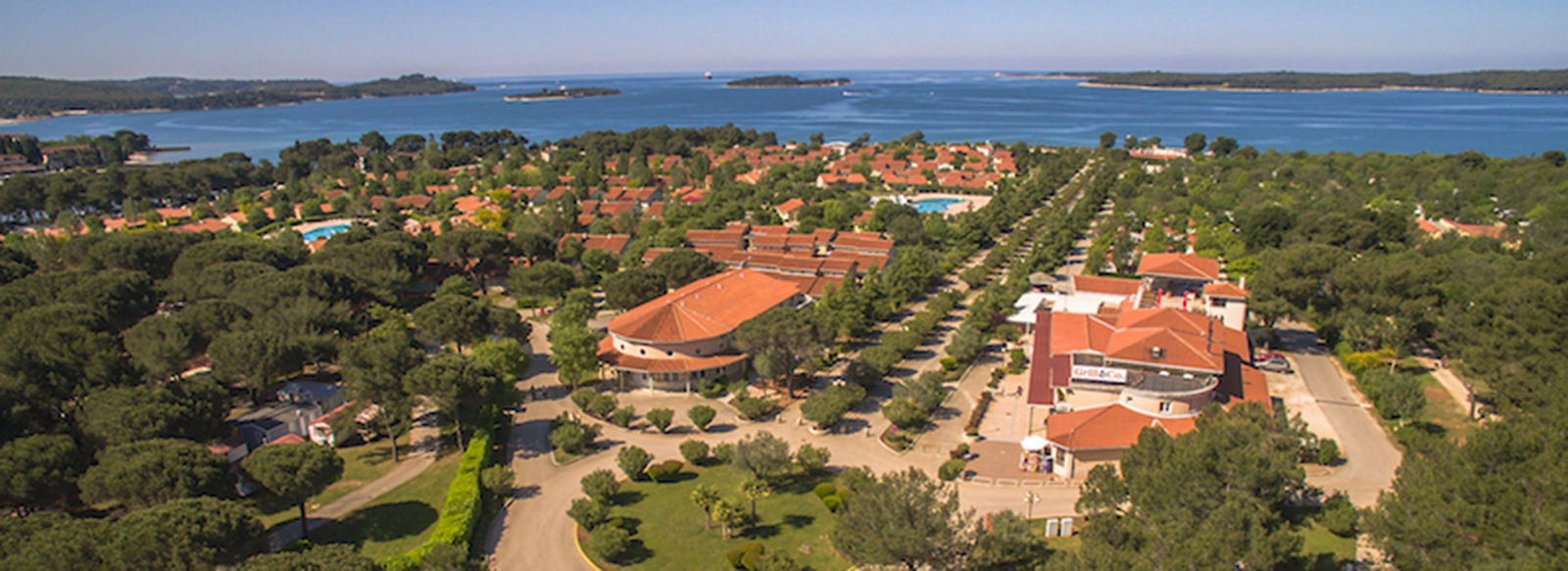 Vista panoramica sull'arcipelago delle incantevoli Isole Brioni