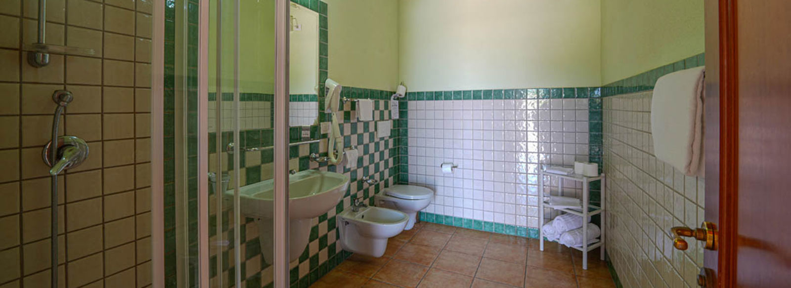 A 800 metri dalla spiaggia, navetta inclusa