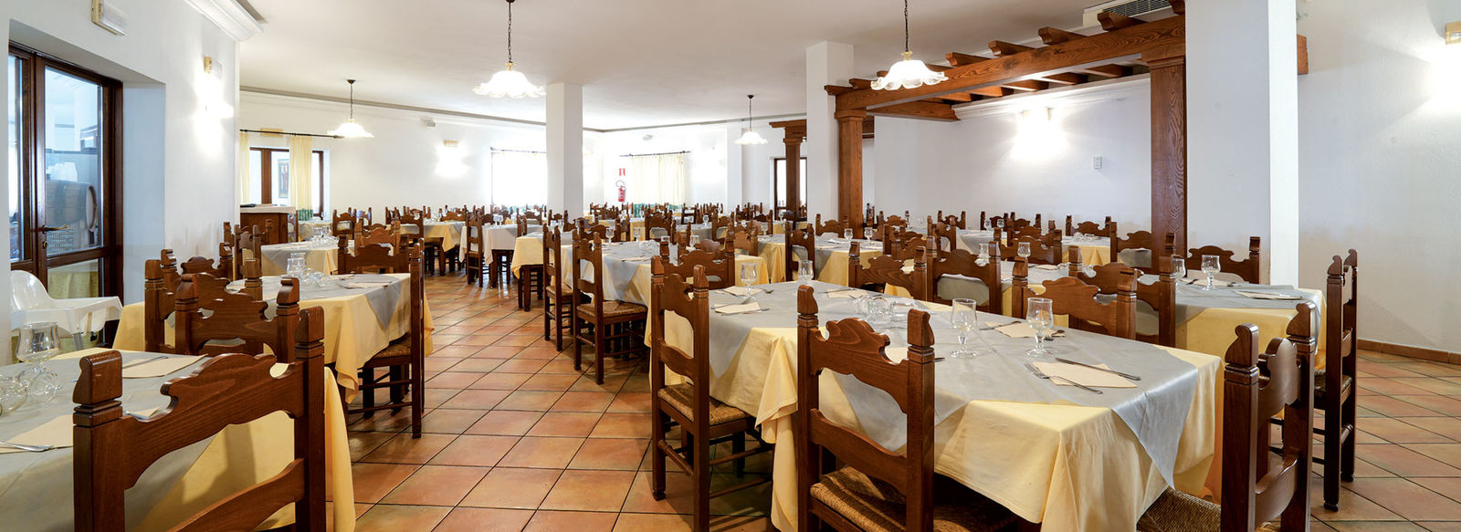 A 800 metri dalla spiaggia, navetta inclusa