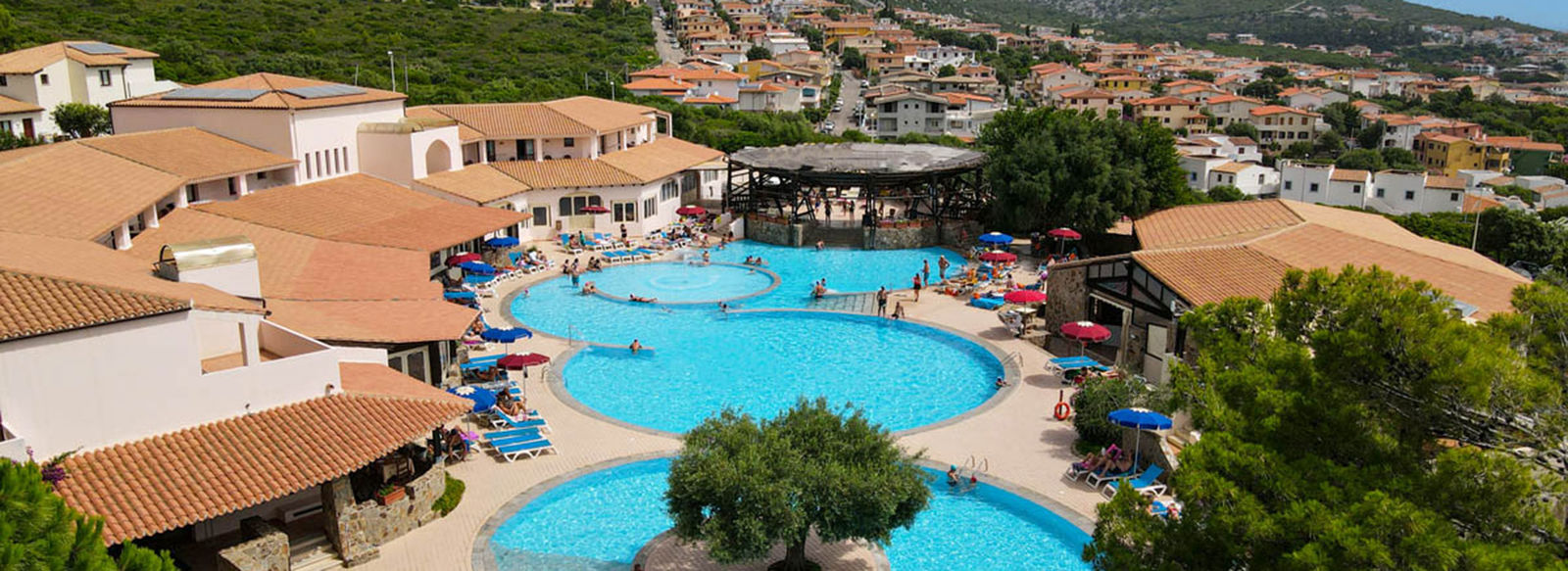 A 800 metri dalla spiaggia, navetta inclusa