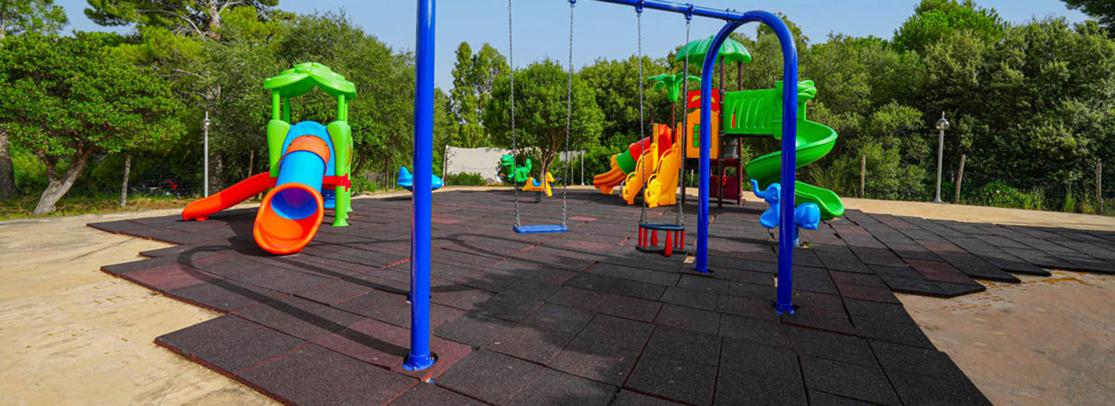 A 800 metri dalla spiaggia, navetta inclusa