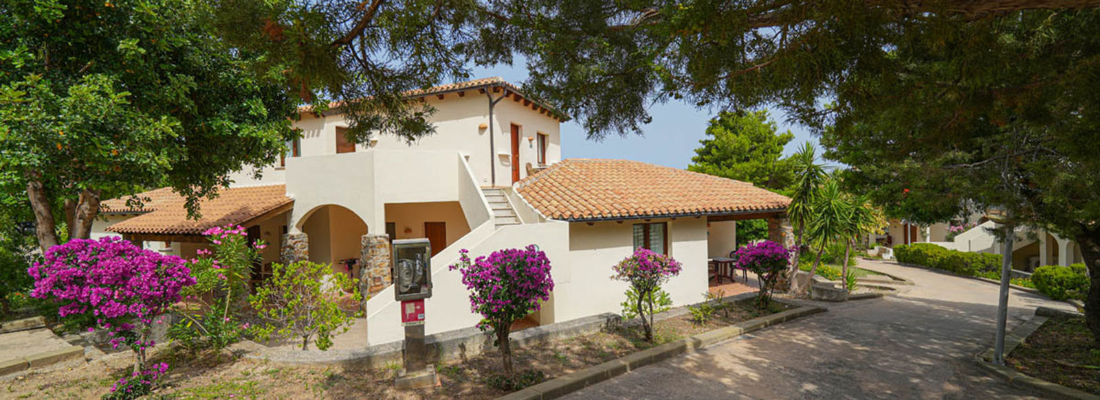 A 800 metri dalla spiaggia, navetta inclusa