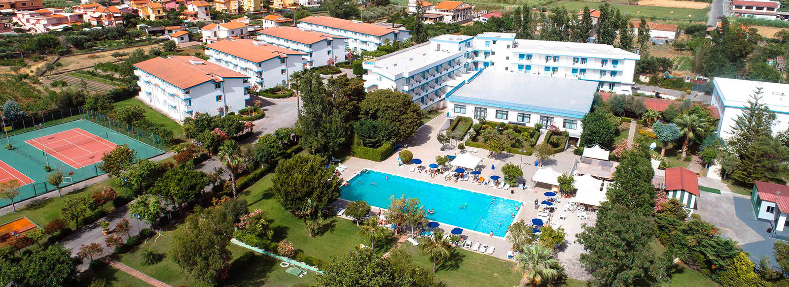 A 300 metri dalla spiaggia