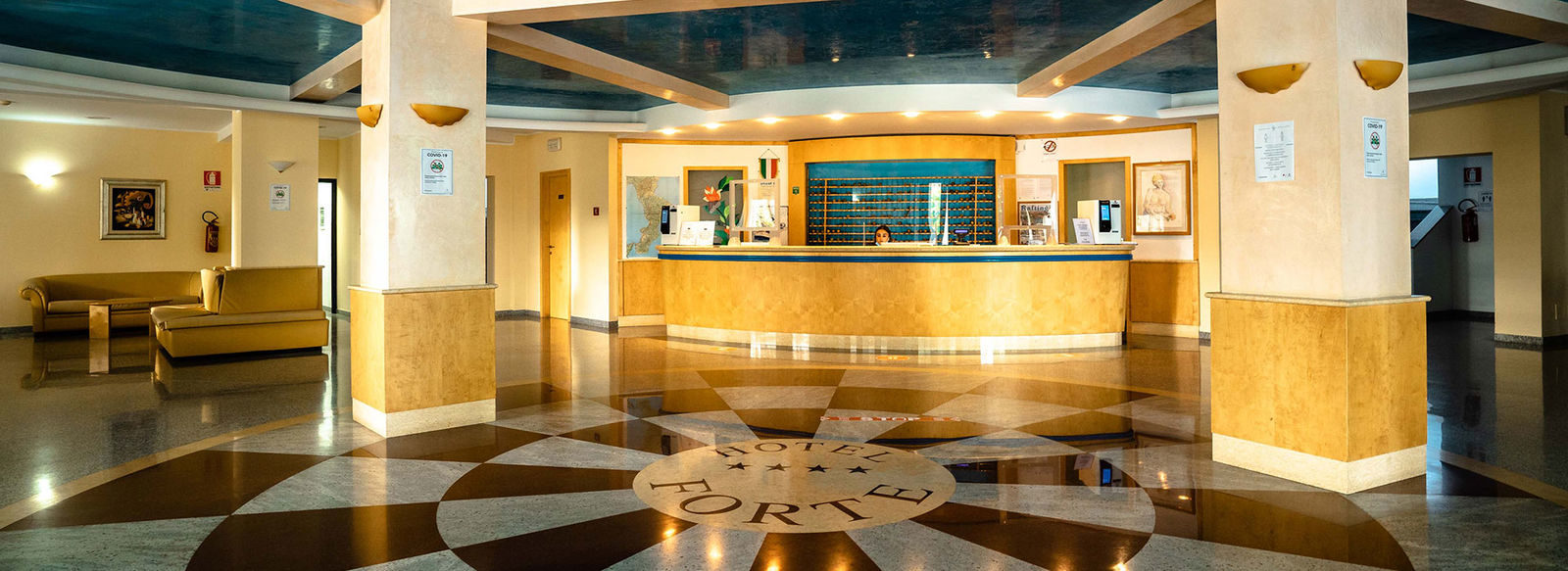 A 300 metri dalla spiaggia