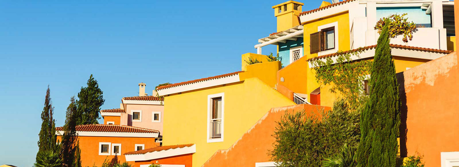 Sulla lunga spiaggia di sabbia finissima