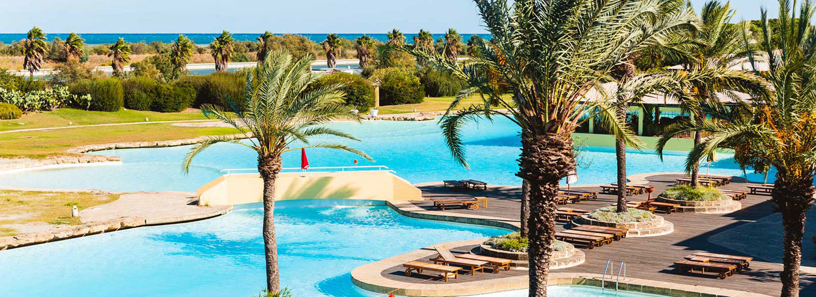 Sulla lunga spiaggia di sabbia finissima