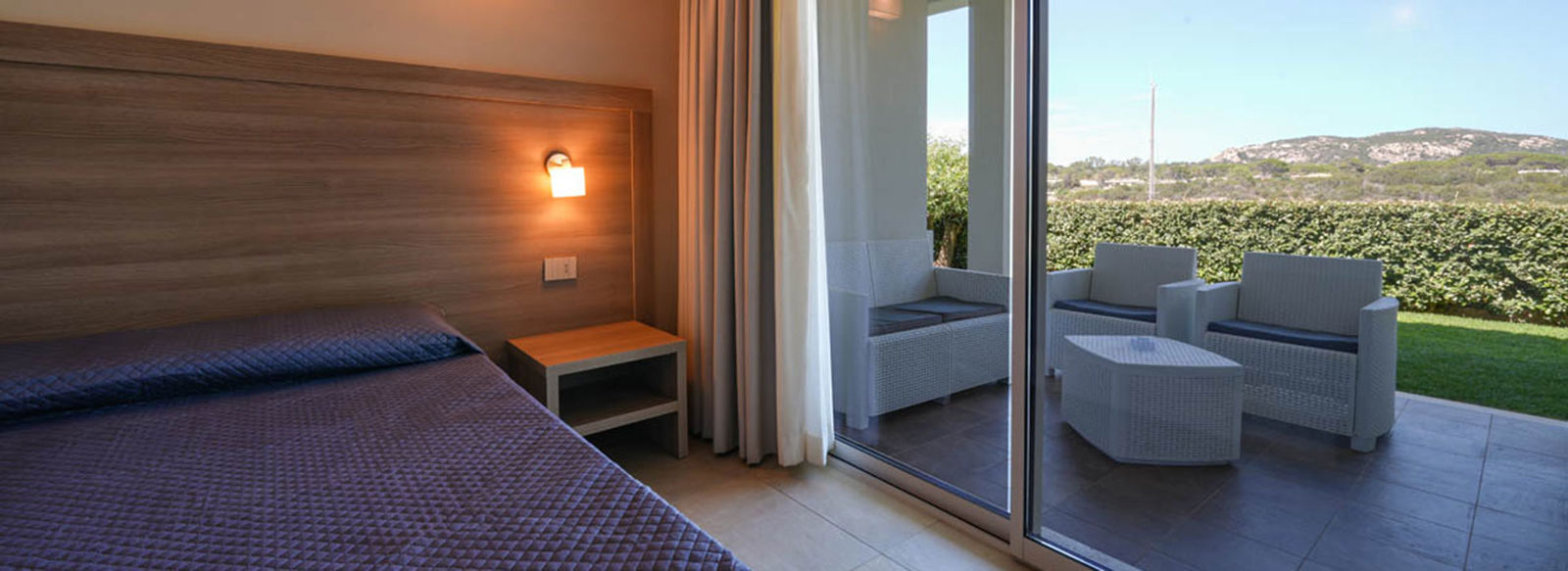 Costa Smeralda low budget