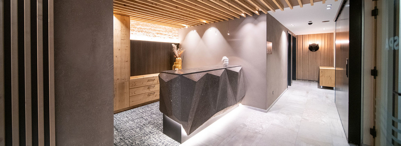 Sci e wellness a 100 metri dal Lago di Valdaora