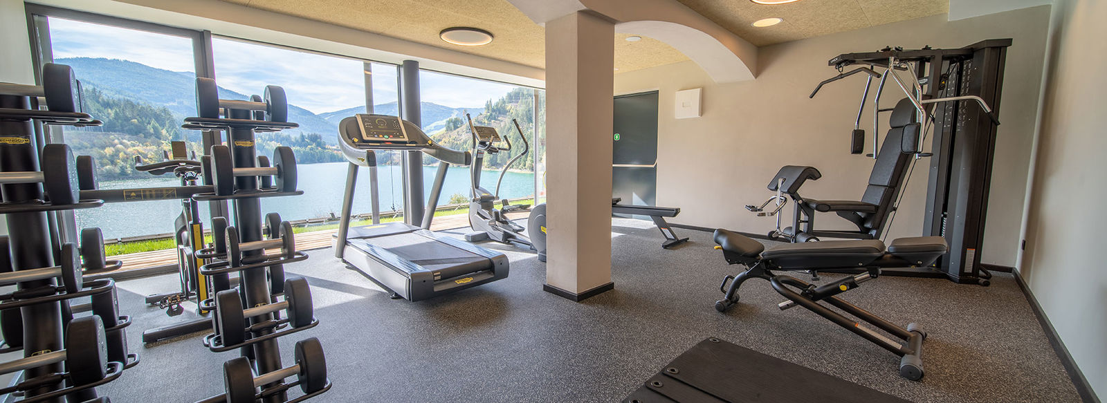 Sci e wellness a 100 metri dal Lago di Valdaora