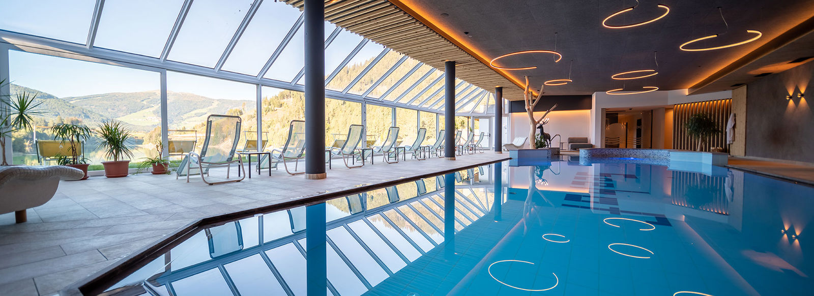 Sci e wellness a 100 metri dal Lago di Valdaora