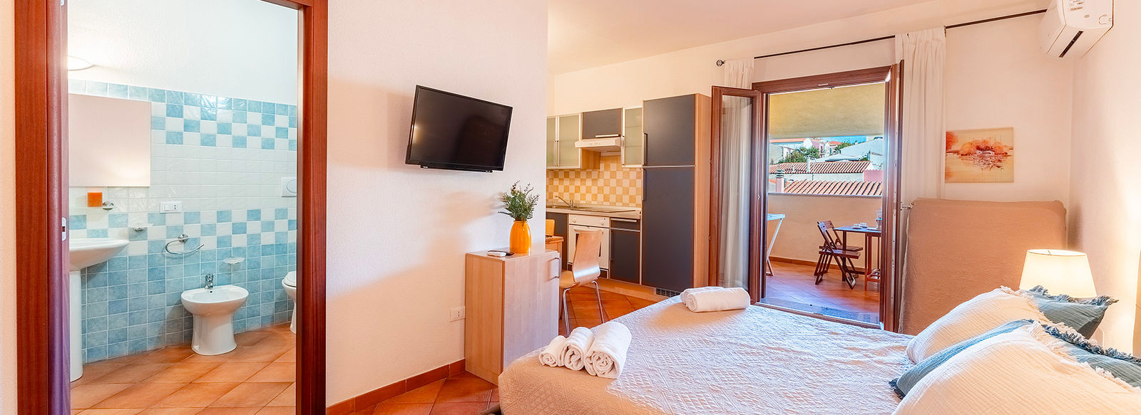 A 1 km dalla spiaggia di Rena Bianca