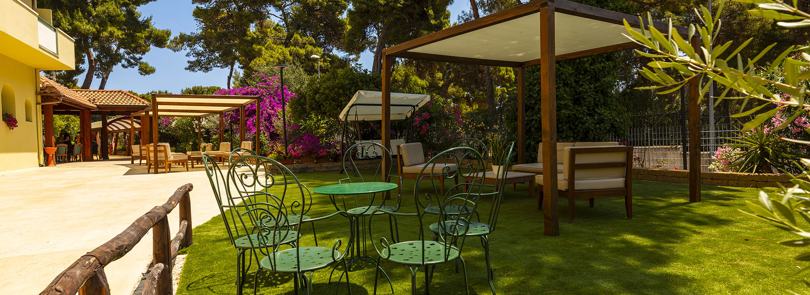 A 150 metri dalla spiaggia