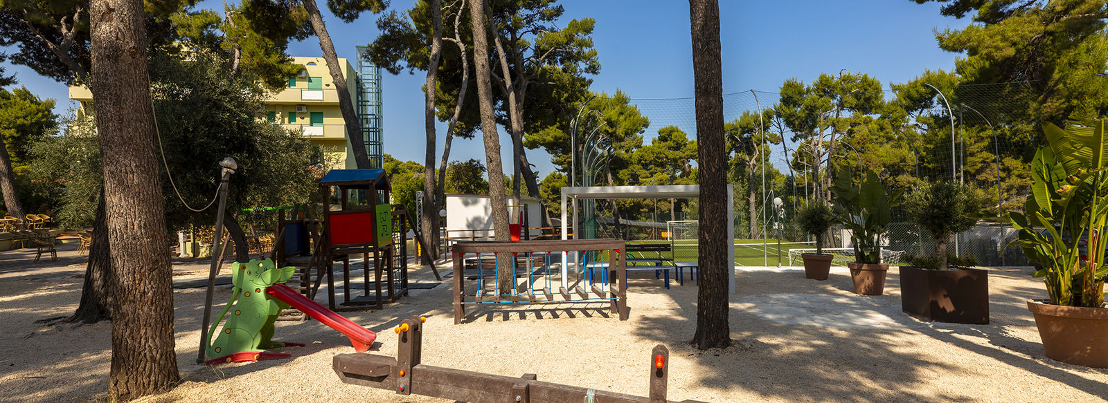 A 150 metri dalla spiaggia