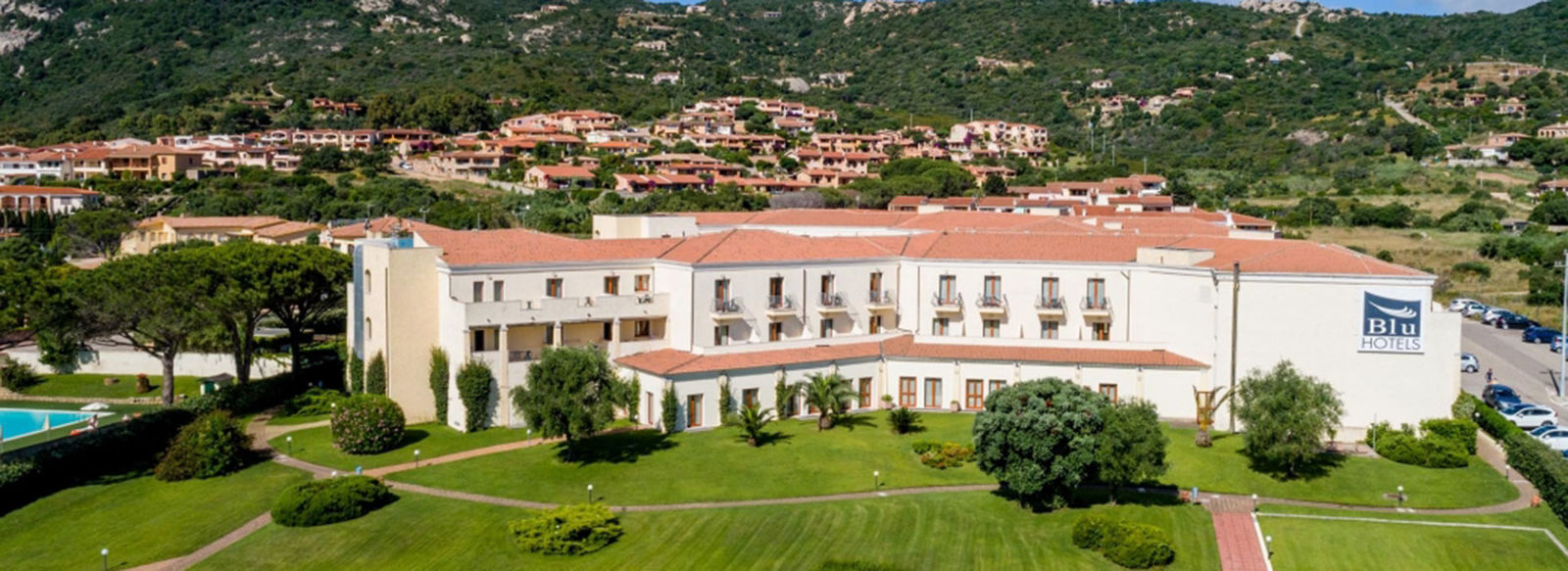 In stile moresco, a 650 metri dalla spiaggia