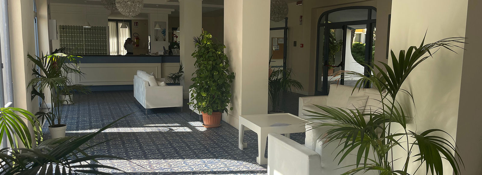 Mare cristallino e panorama incantevole