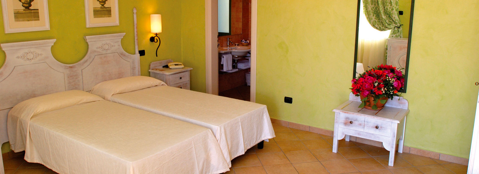 Mare cristallino e panorama incantevole