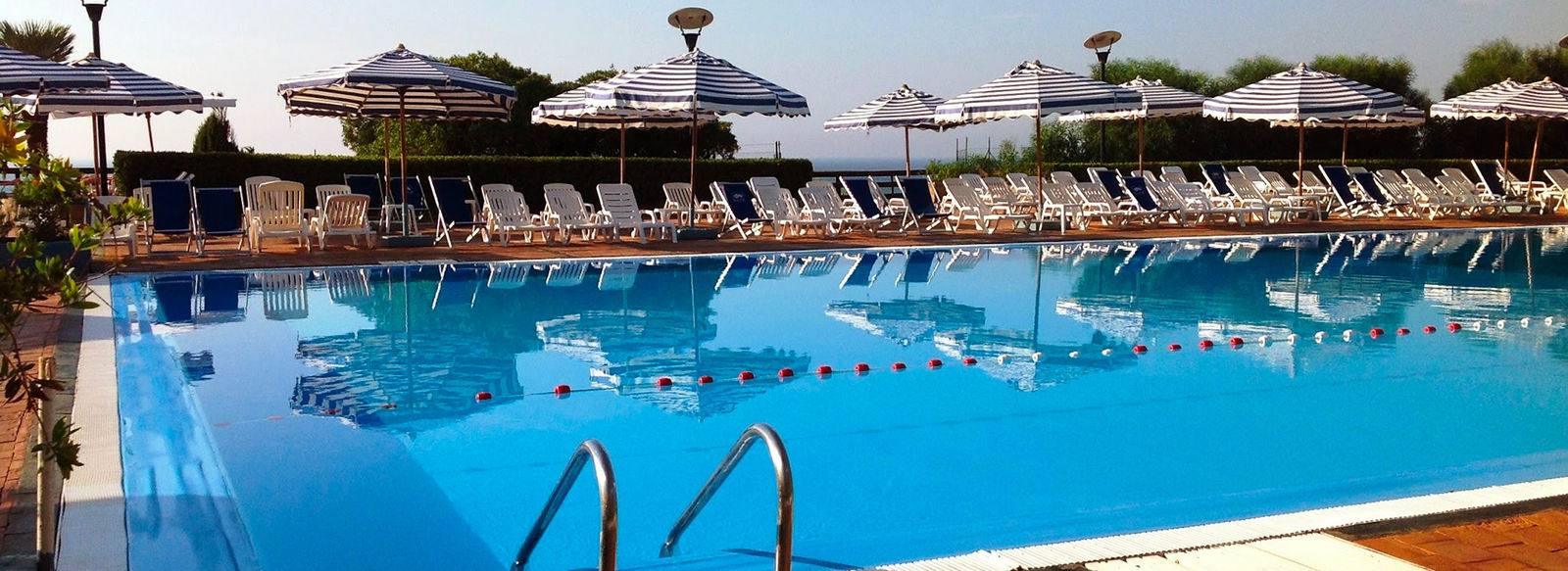 Mare cristallino e panorama incantevole