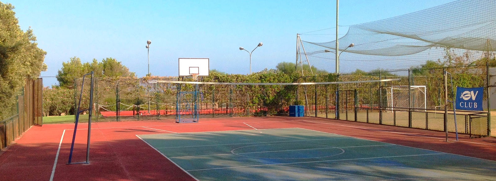 Mare cristallino e panorama incantevole