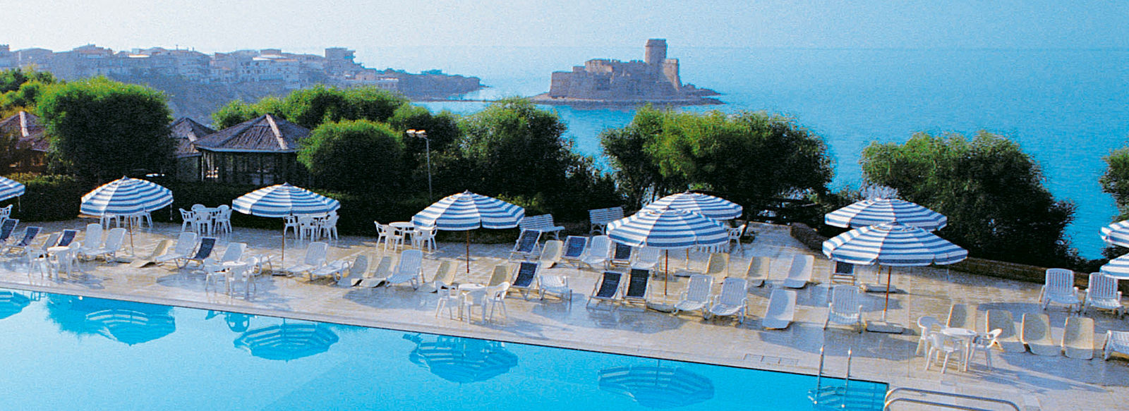 Mare cristallino e panorama incantevole