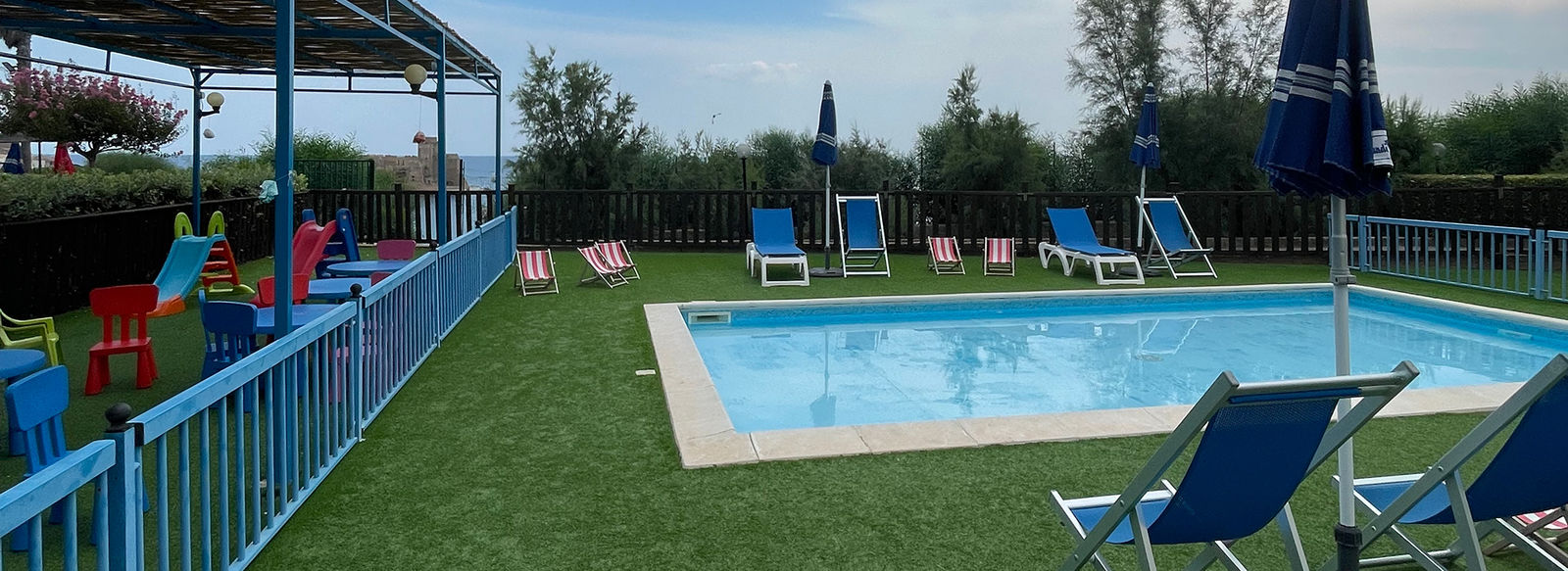 Mare cristallino e panorama incantevole