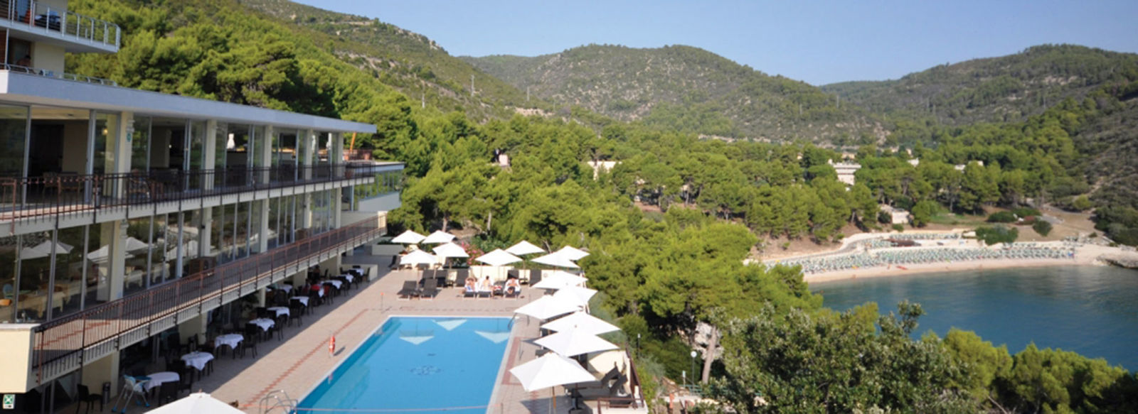 Nel cuore del Gargano, sul mare smeraldino