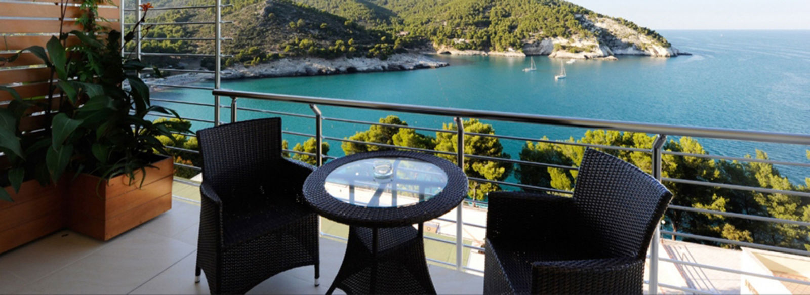 Nel cuore del Gargano, sul mare smeraldino