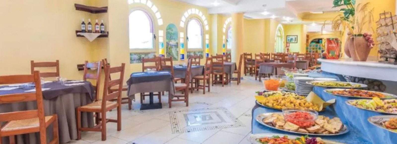 Affacciato sulla Costa degli Dei