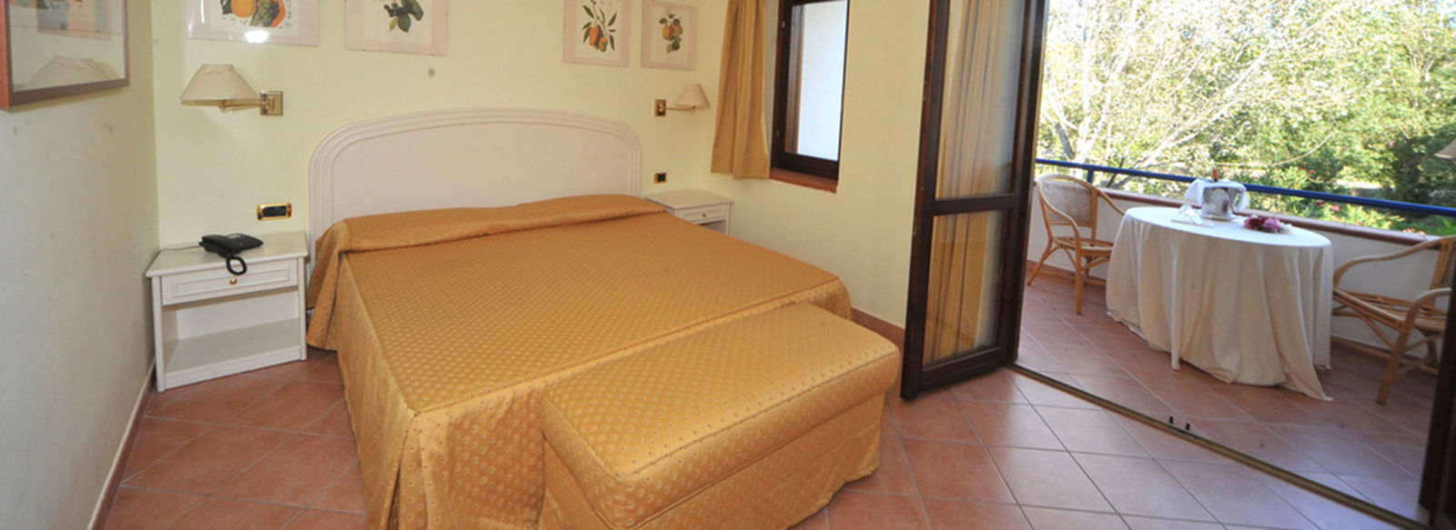 A 700 metri dalla spiaggia