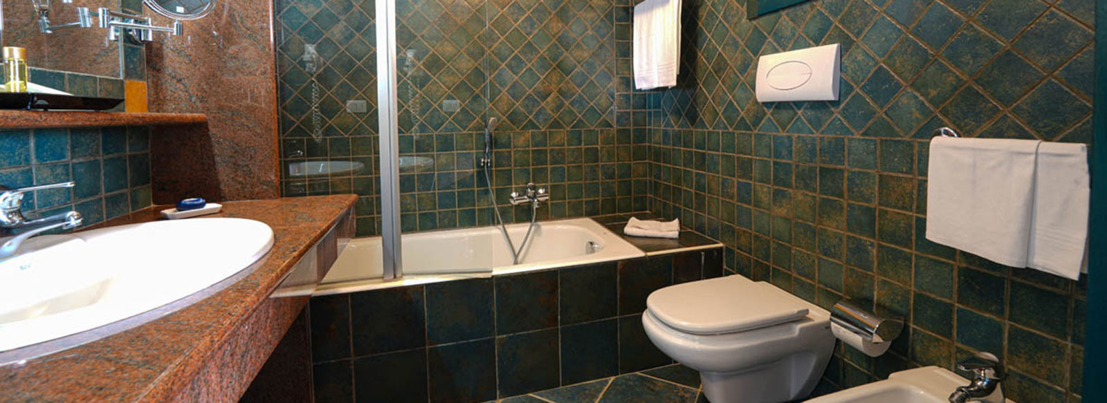 A 300 metri dalla spiaggia