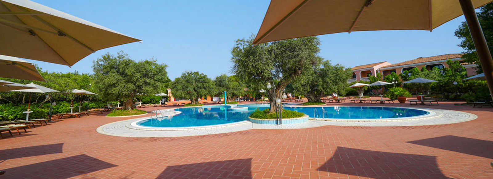 A 300 metri dalla spiaggia