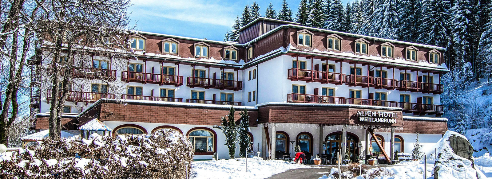 Ideale per le famiglie, al confine del bosco