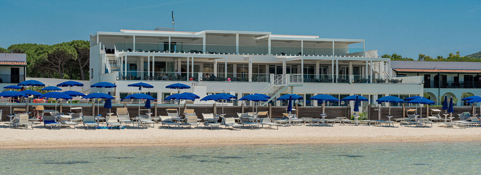 In perfetto stile mediterraneo, direttamente sul mare