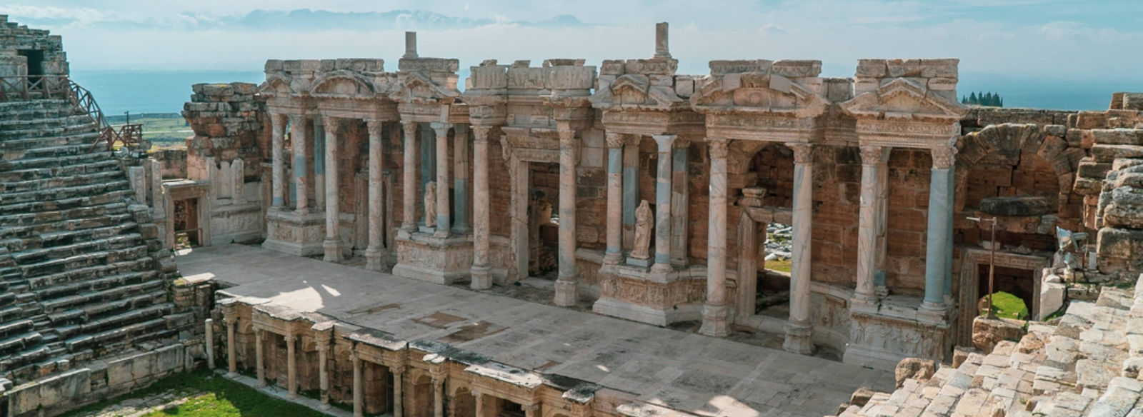 Un tour tra storia millenaria, cultura e meraviglie naturali