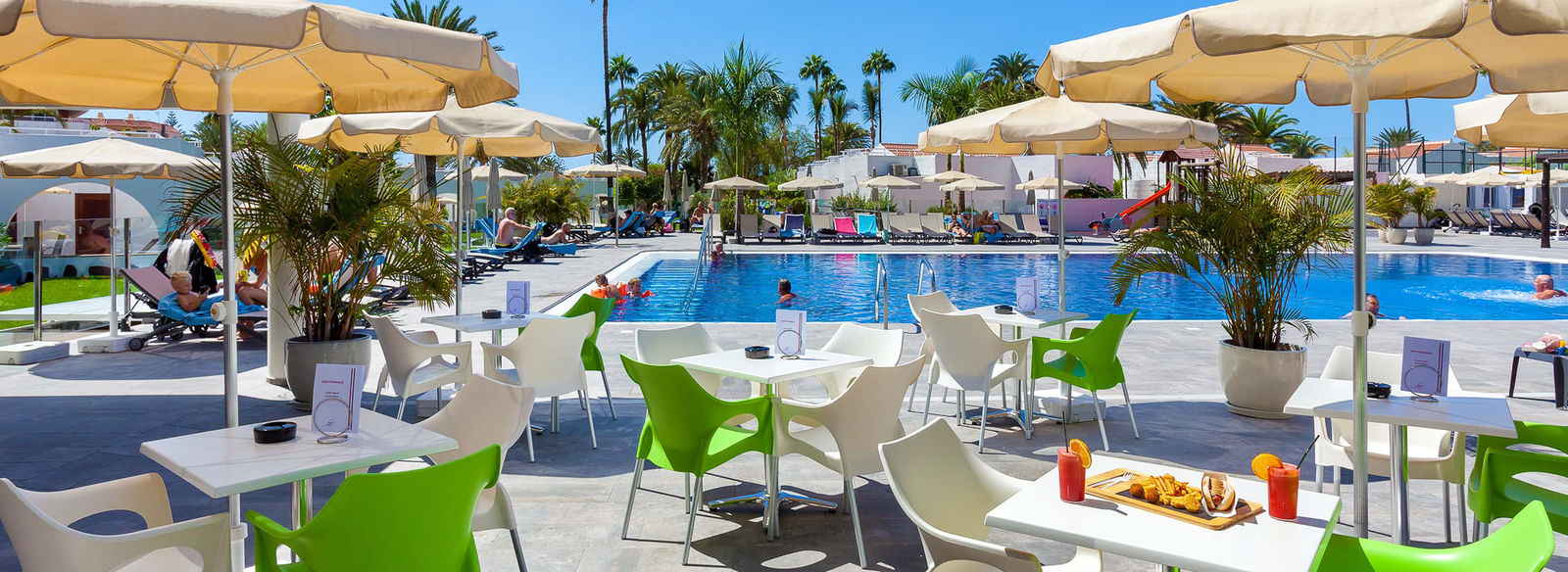Aparhotel immerso nel verde, ideale per famiglie