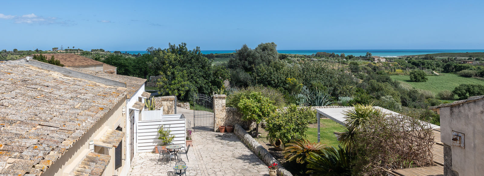 Antica masseria siciliana nell'oasi di Vendicari