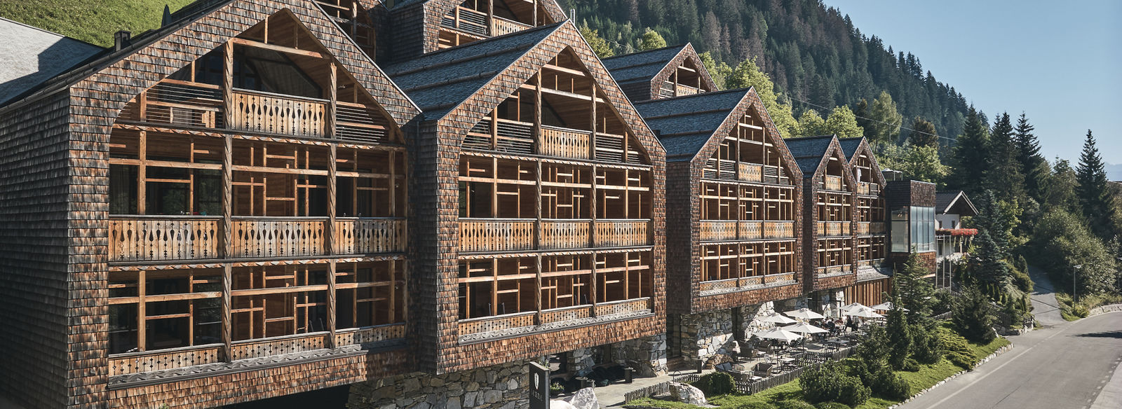 Design alpino contemporaneo e lussuoso