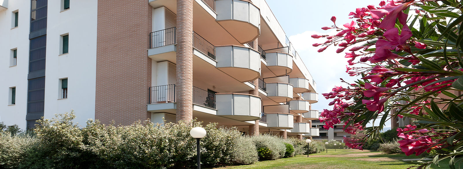Moderno residence a 1 km dalla spiaggia