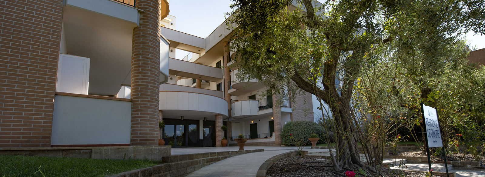 Moderno residence a 1 km dalla spiaggia