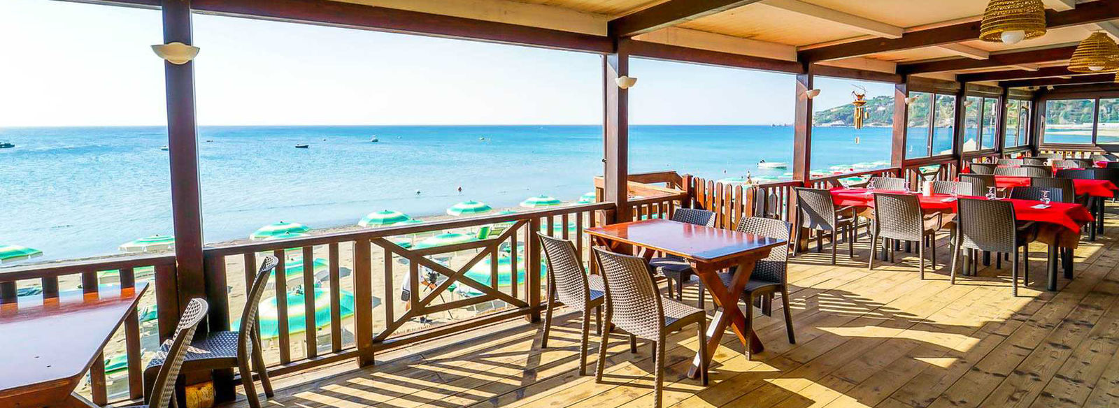 Villaggio panoramico tra gli uliveti affacciato sul Golfo di Squillace