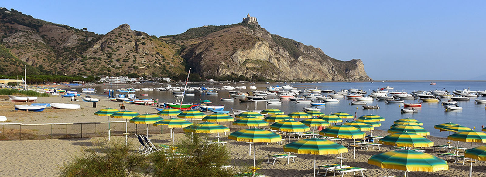 A 900 metri dai Laghetti di Marinello