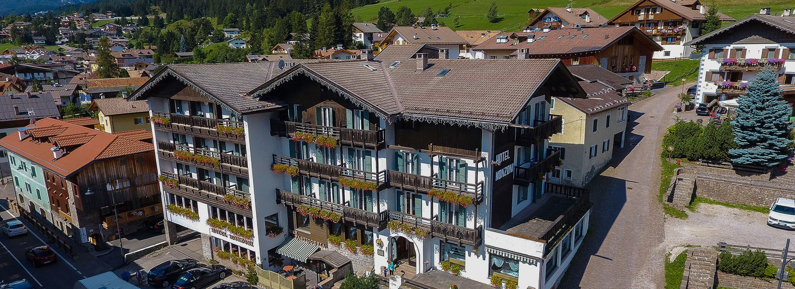 In Val di fassa, a 800 metri dalle piste da sci