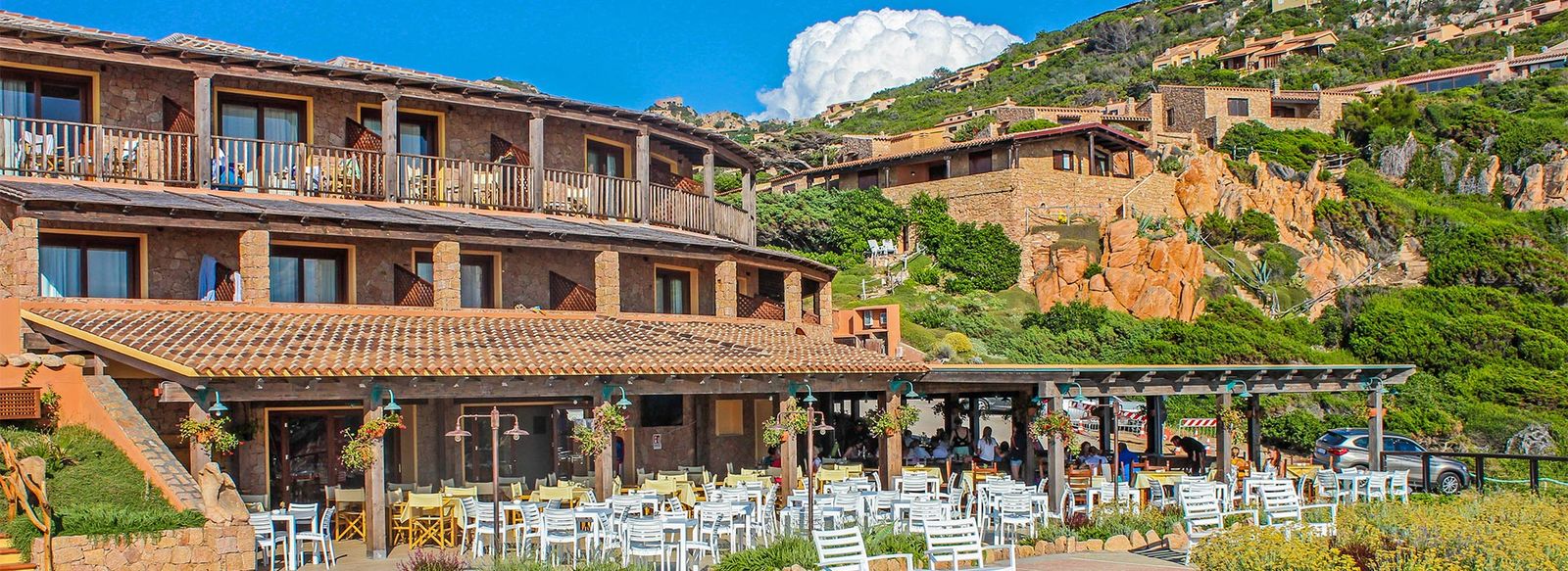 Hotel di charme, panorama unico, a 700 metri dalla spiaggia di Li Cossi