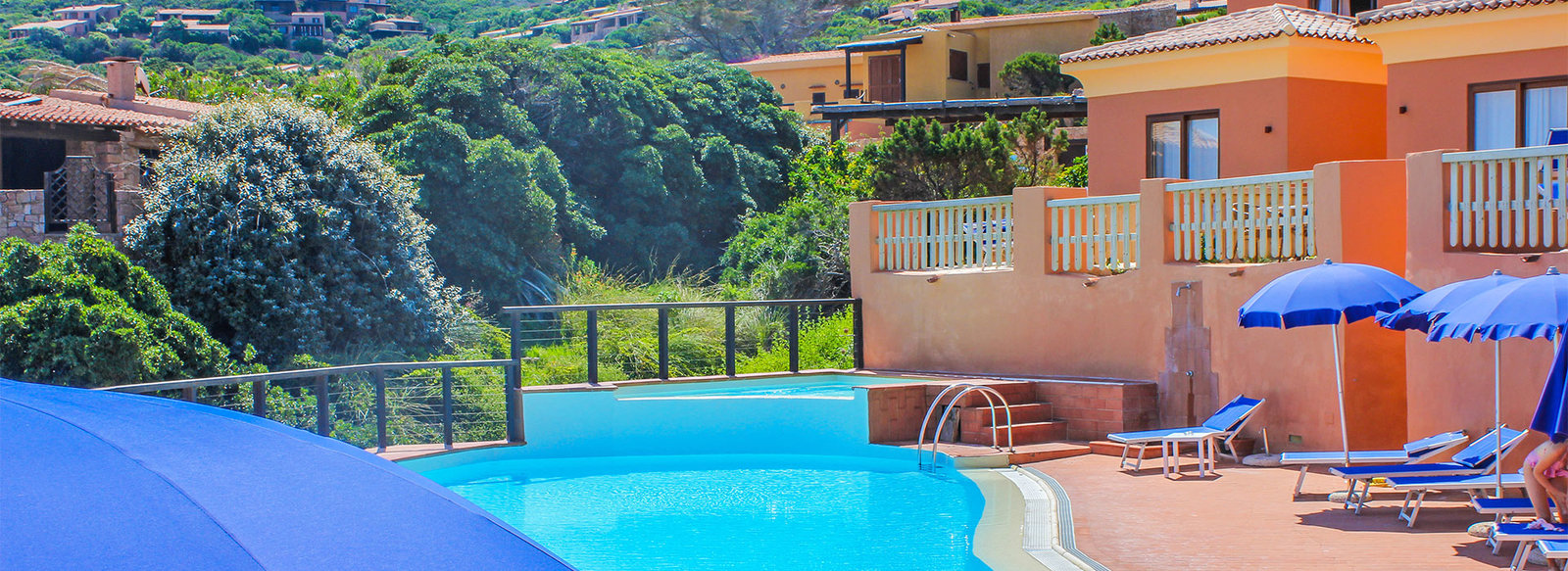 Hotel di charme, panorama unico, a 700 metri dalla spiaggia di Li Cossi