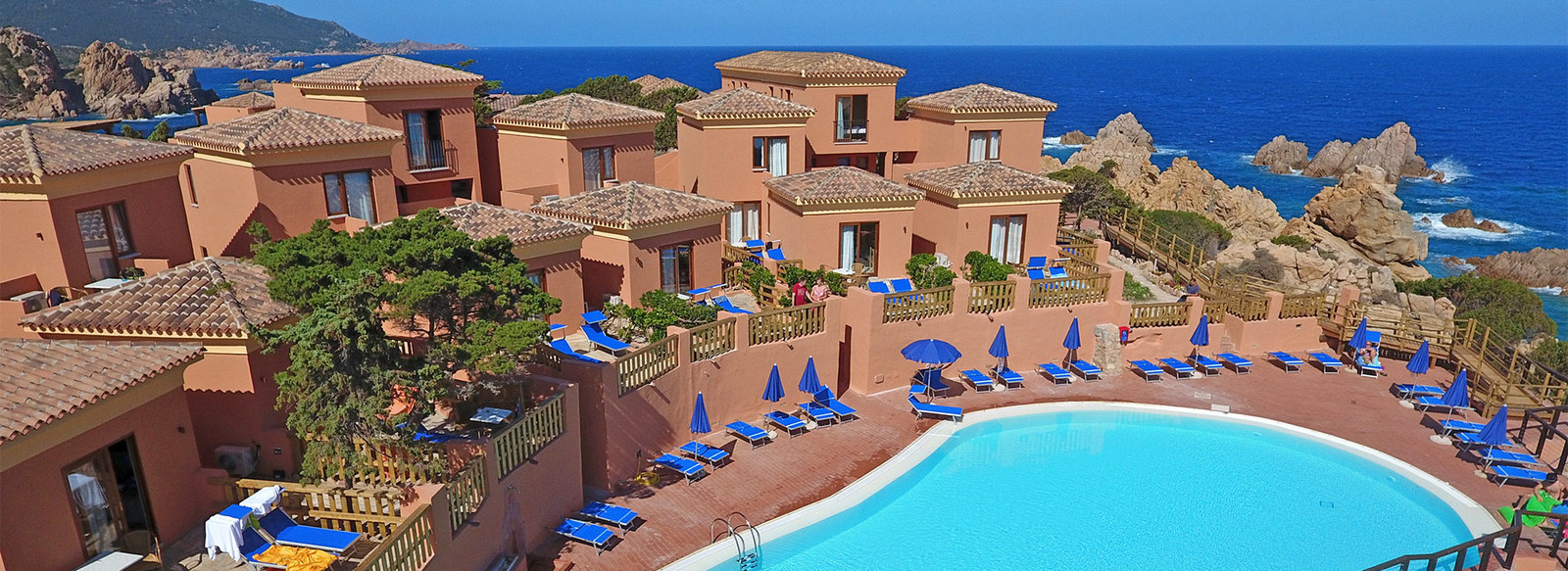 Hotel di charme, panorama unico, a 700 metri dalla spiaggia di Li Cossi