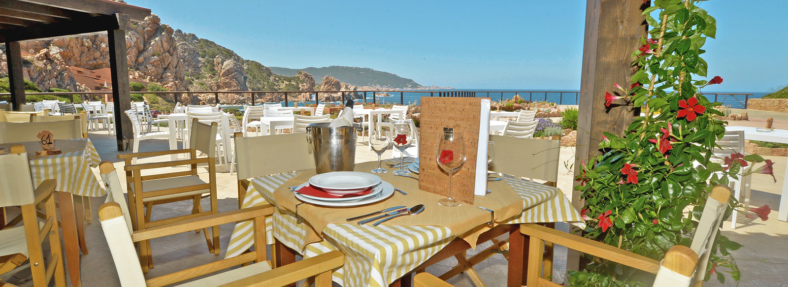 Hotel di charme, panorama unico, a 700 metri dalla spiaggia di Li Cossi