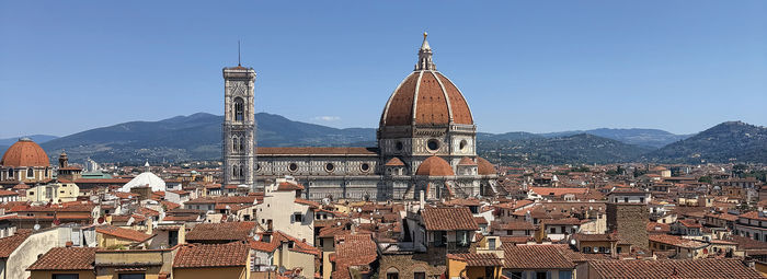A 450 metri dalla Basilica di Santa Croce