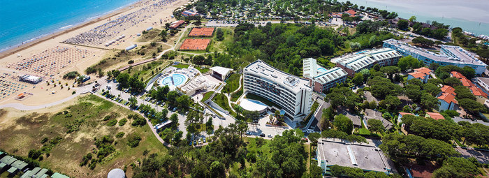 Affacciato sulla pineta di Lido di Sole