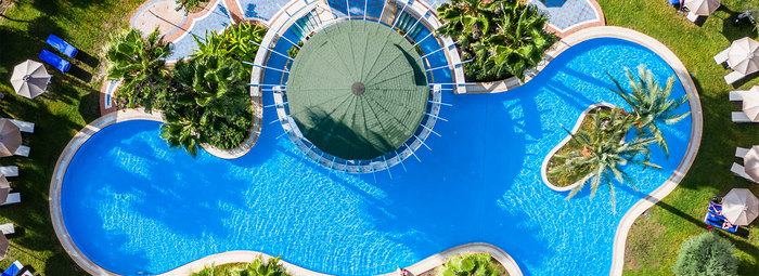 Resort 5* con 6 piscine all'aperto